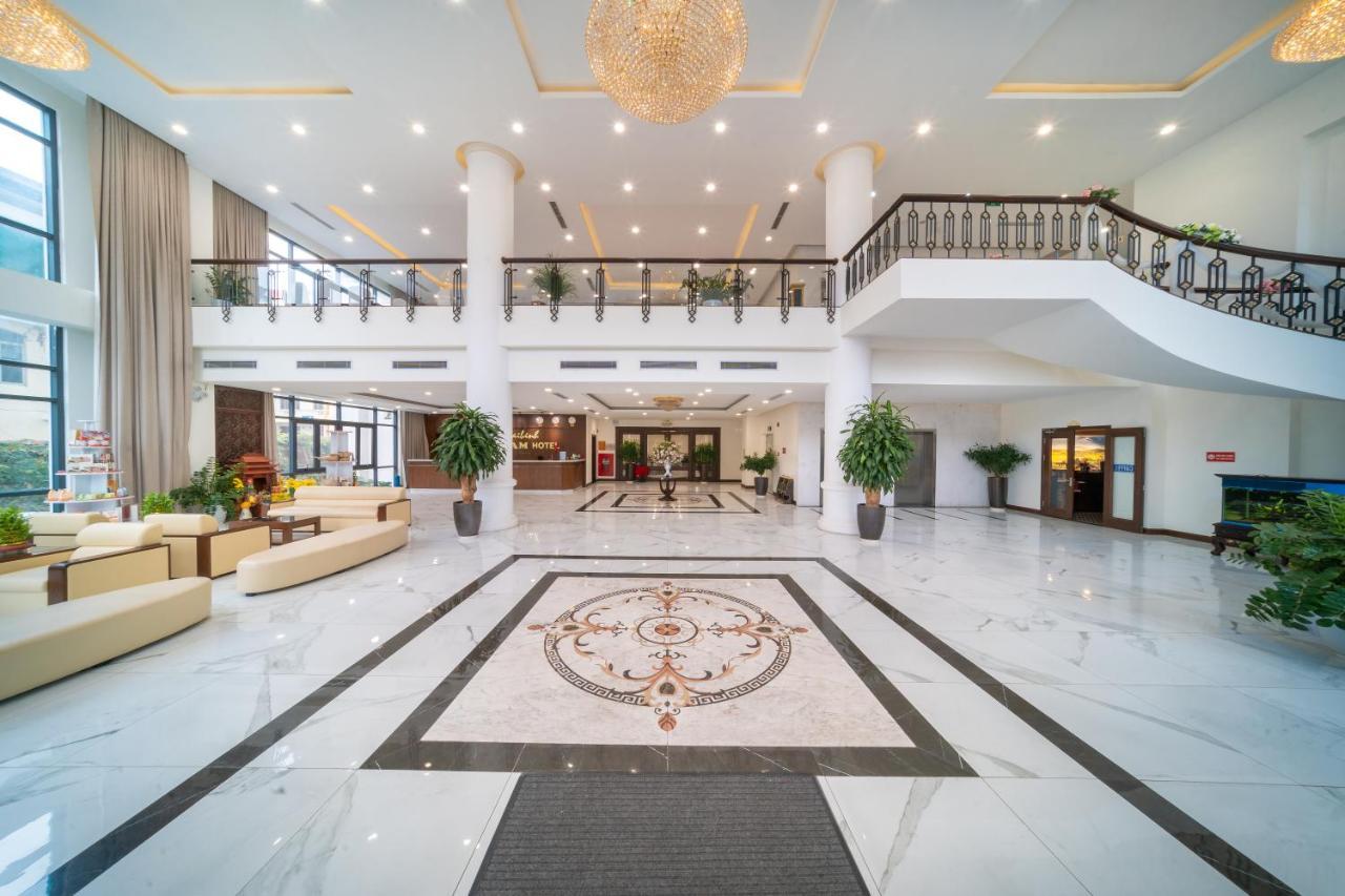 Khach San Thai Binh Dream Exterior photo
