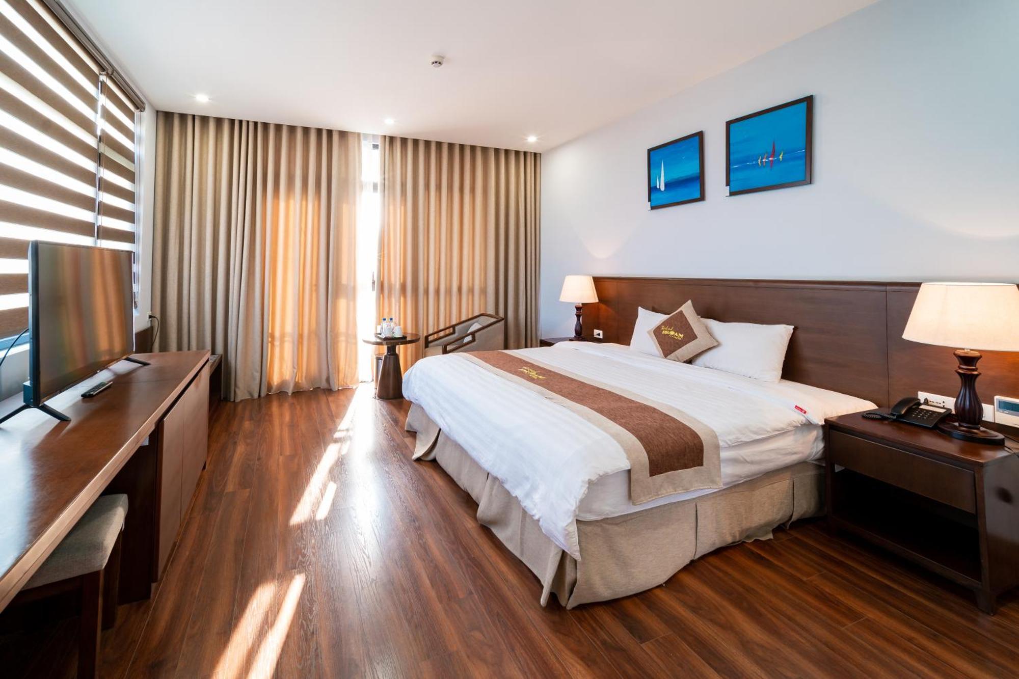 Khach San Thai Binh Dream Exterior photo